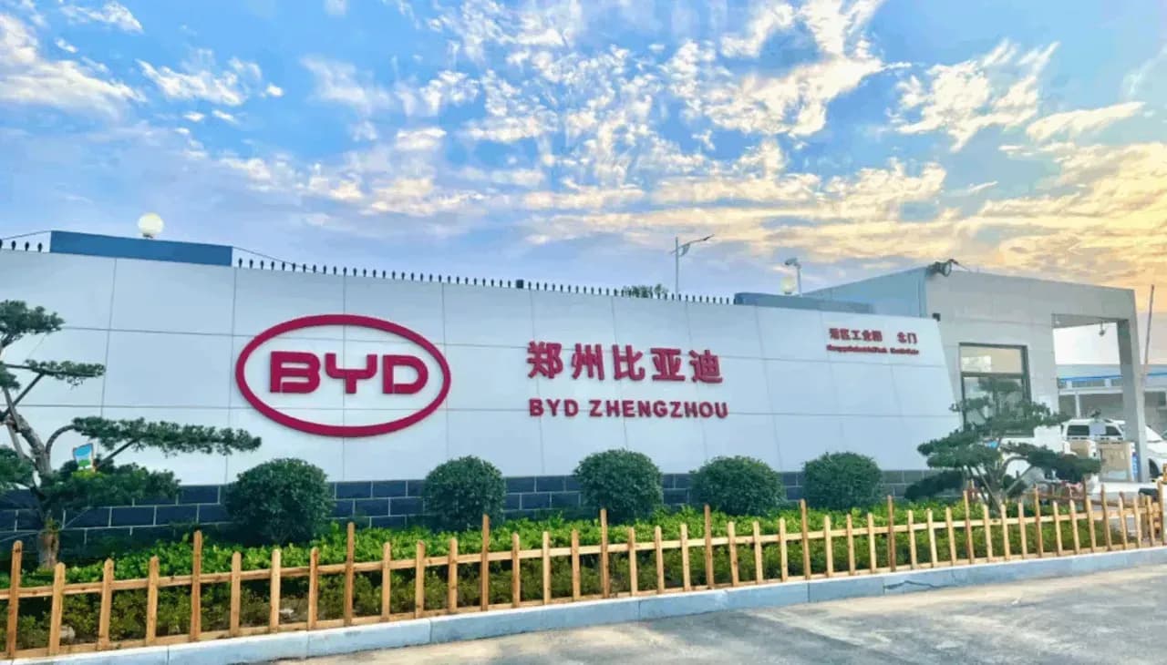 BYD เปิดเกมรถอัจฉริยะ ดันชิป 4 นาโนและ God’s Eye สู้ศึก EV