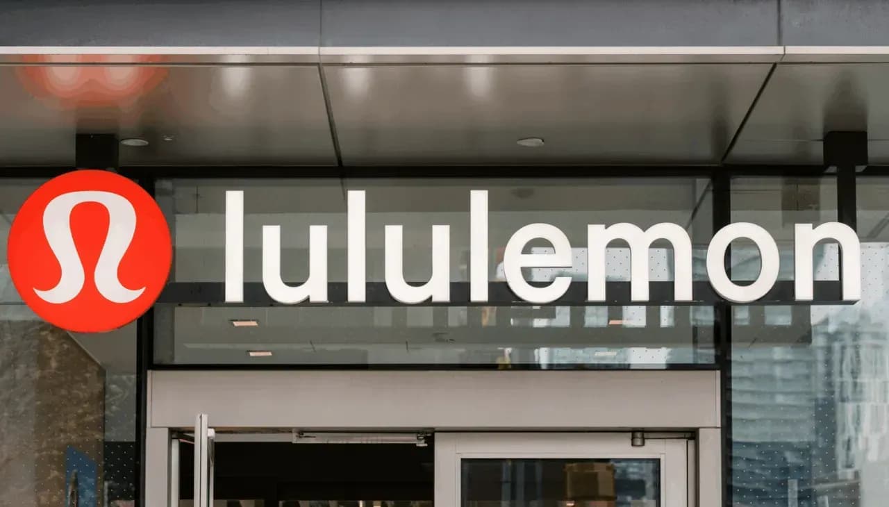 LULU รายงานงบ 1Q26 กำไรต่ำคาด อัตรากำไรลดลงแรงจากภาษีนำเข้า