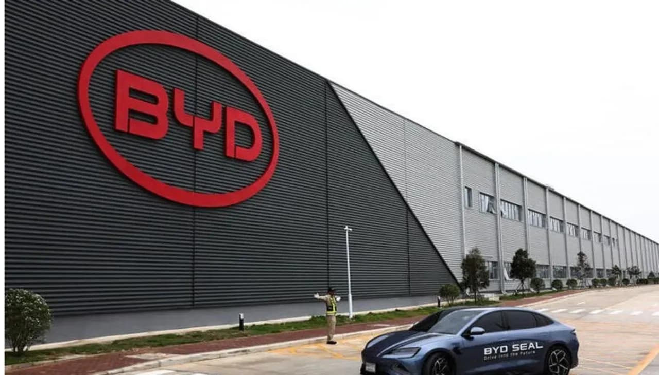BYD เปิดตัวรถรุ่น Great Tang ท่ามกลางภาวะตลาด EV จีนชะลอตัว