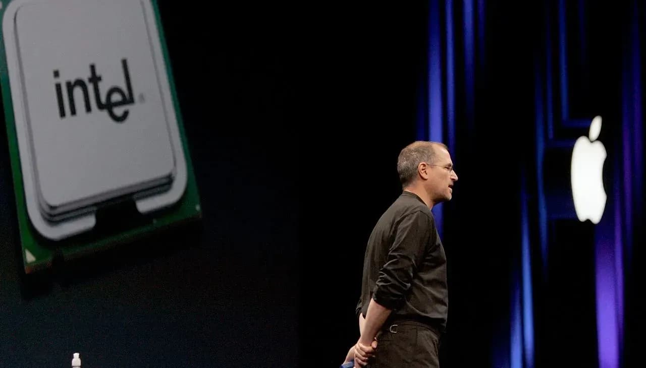 ทรัมป์เผยดีล AAPL ร่วม INTC ผลิตชิปในสหรัฐฯ