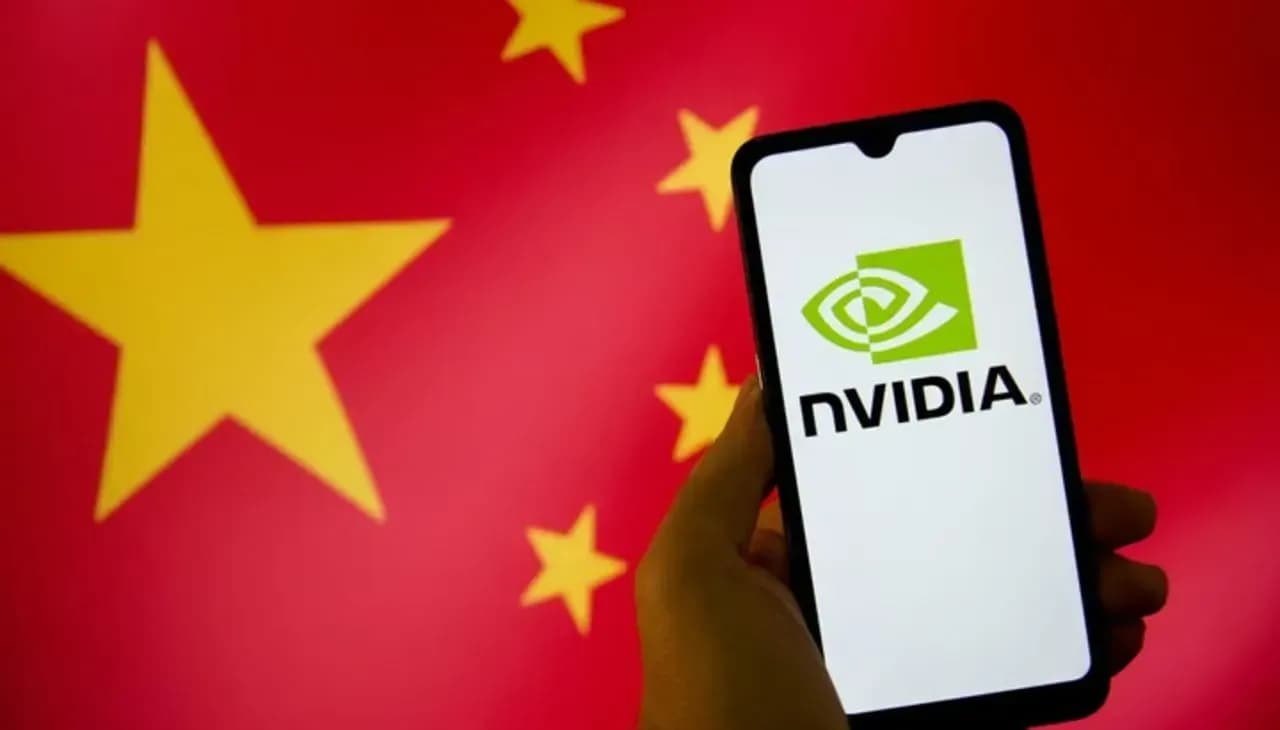 จีนเตรียมอนุญาตบริษัท AI ให้ซื้อชิป Nvidia H200 ได้